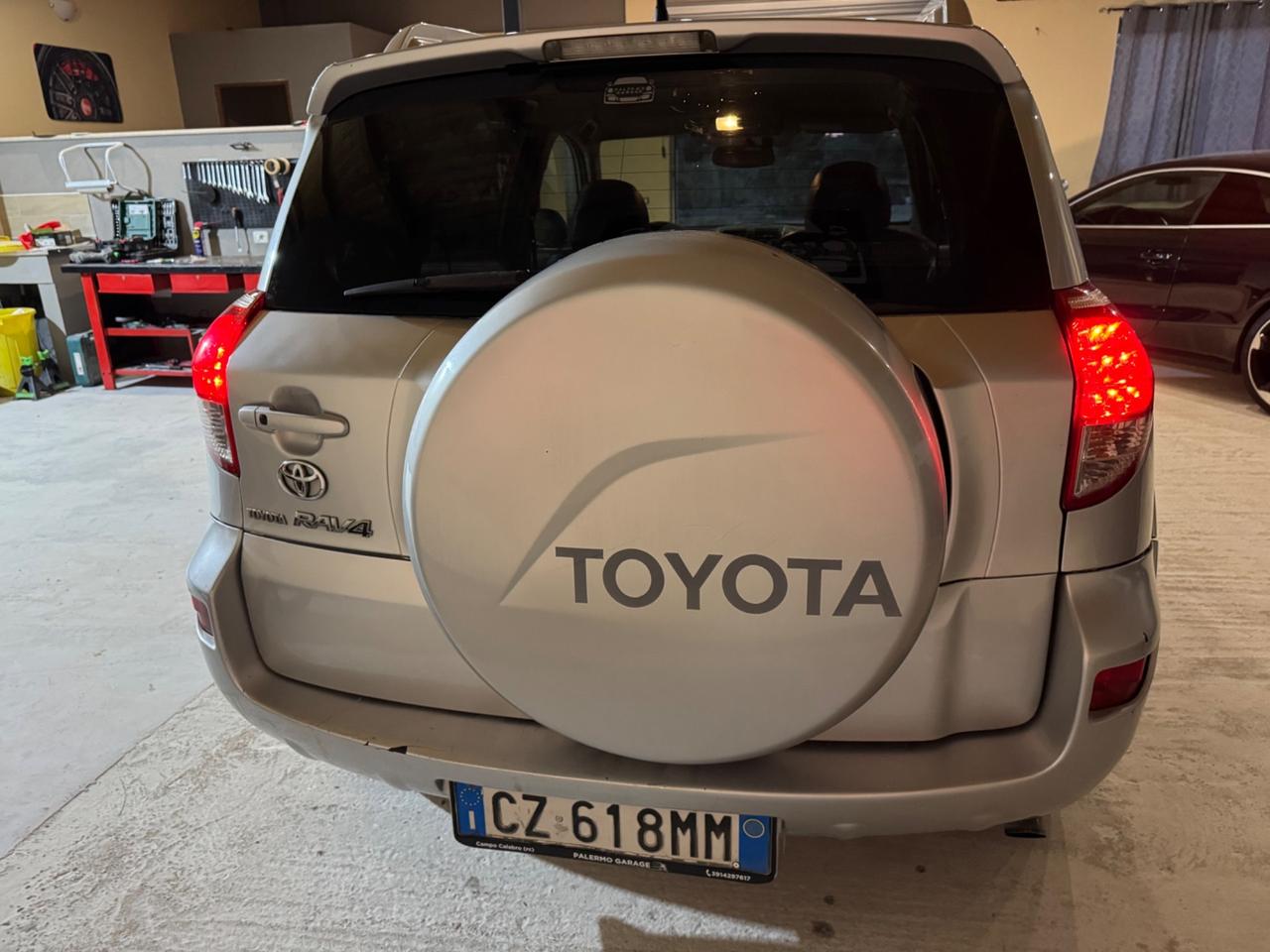 Toyota RAV 4 RAV4 2.2 D-4D 177 CV Luxury