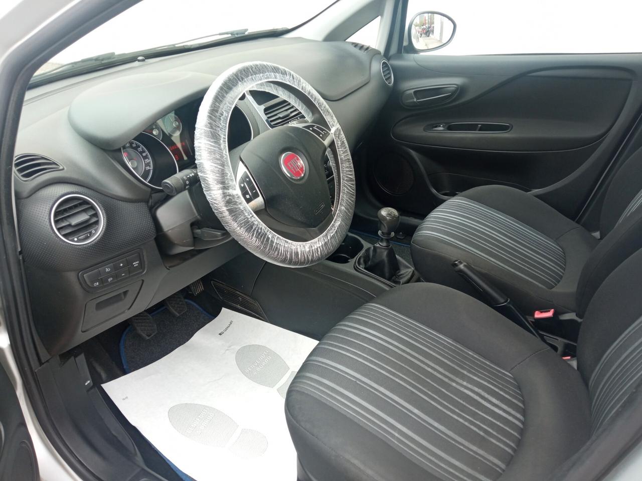 FIAT PUNTO EVO 1.2 OK NEOPATENTATI