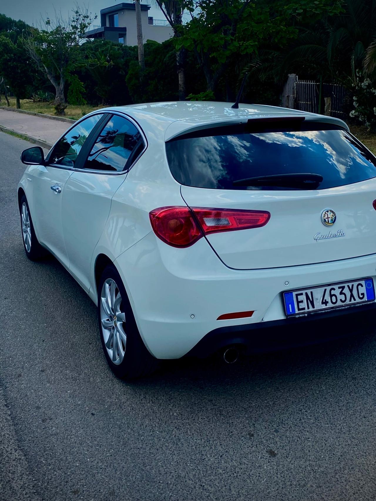Alfa Romeo Giulietta 1.6 JTDm-2 105 CV Distinctive