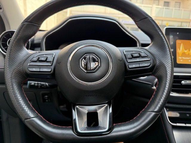MG EHS Plug-in Hybrid Luxury TETTO PANORAMICO