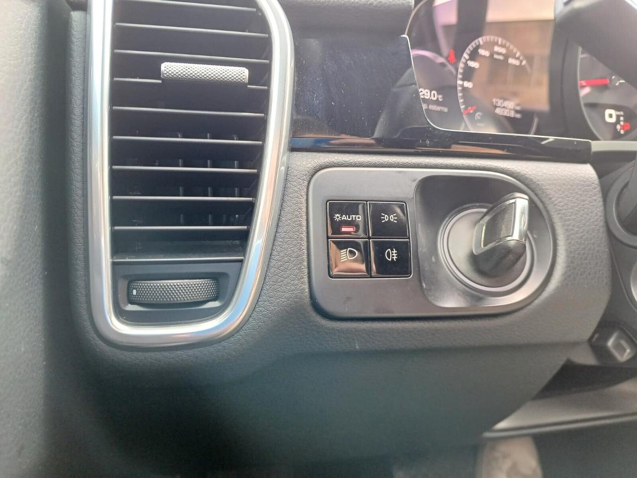 Porsche Cayenne 3.0 V6