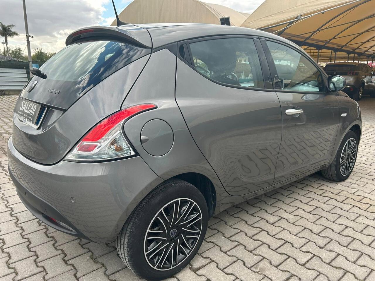Lancia Ypsilon 1.0 Hybrid Gold uniproprietario