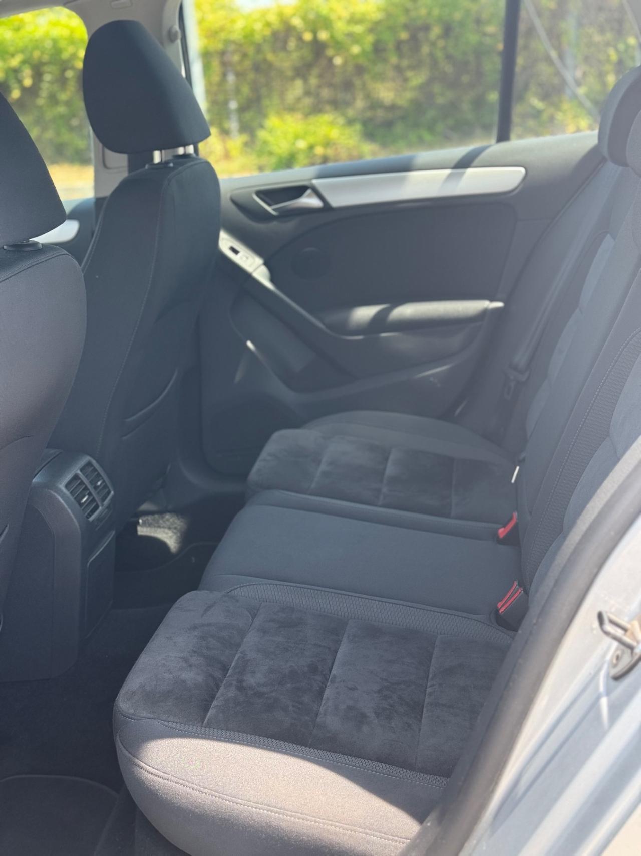 Volkswagen Golf 1.6 TDI DPF 5p. Highline