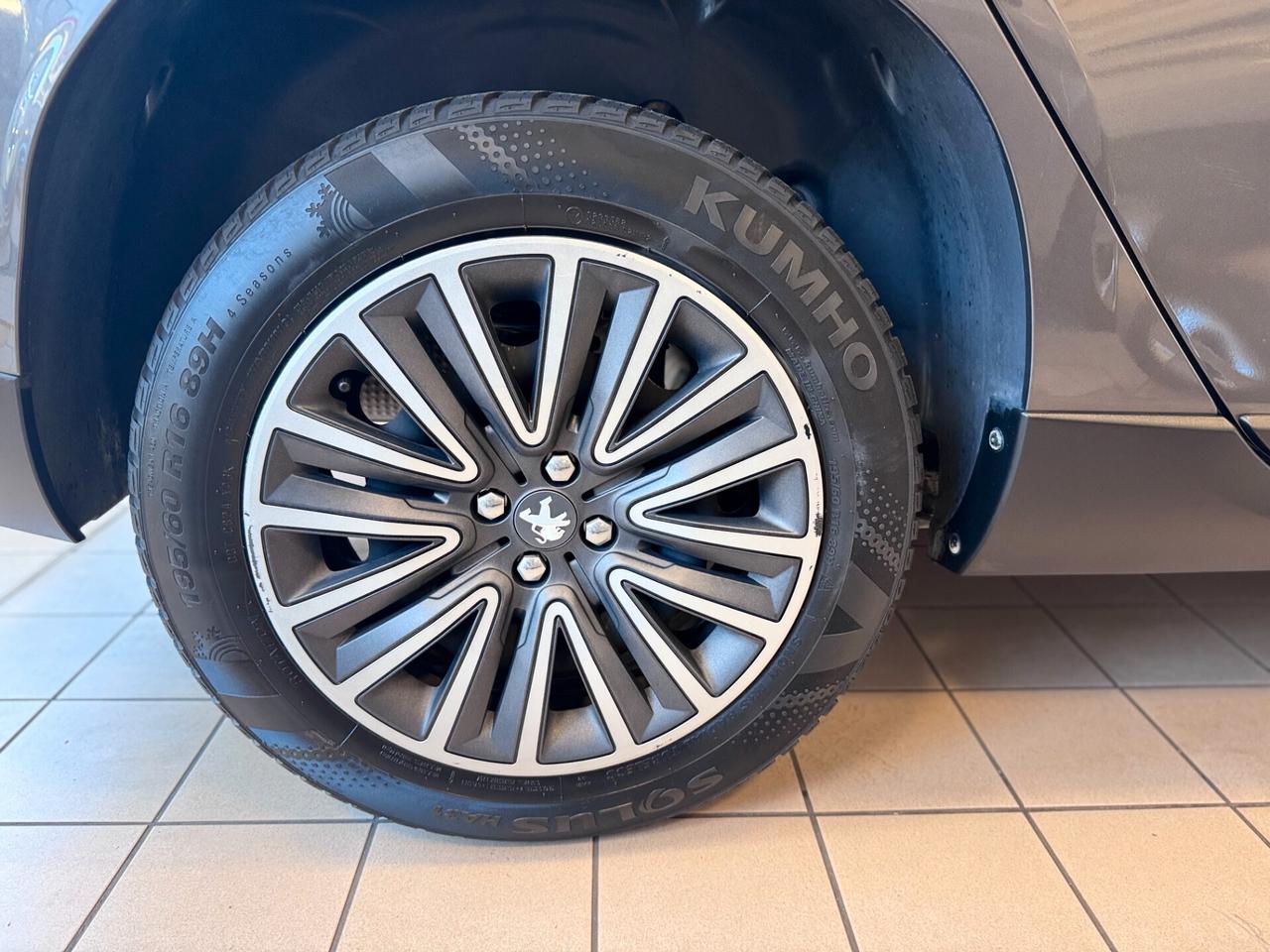 Peugeot 2008 PureTech 82 Allure
