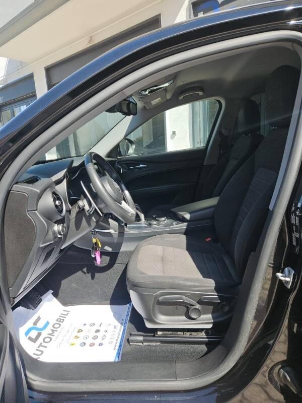 Alfa Romeo Stelvio 2.2 t Super rwd 160cv auto