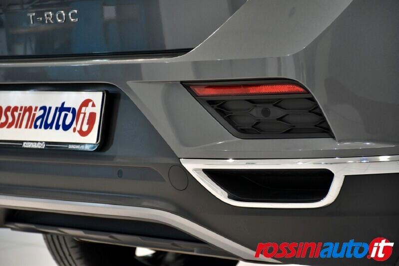 VOLKSWAGEN T-ROC 1.0 TSI 110 CV STYLE TECH PACK REARVIEW R17