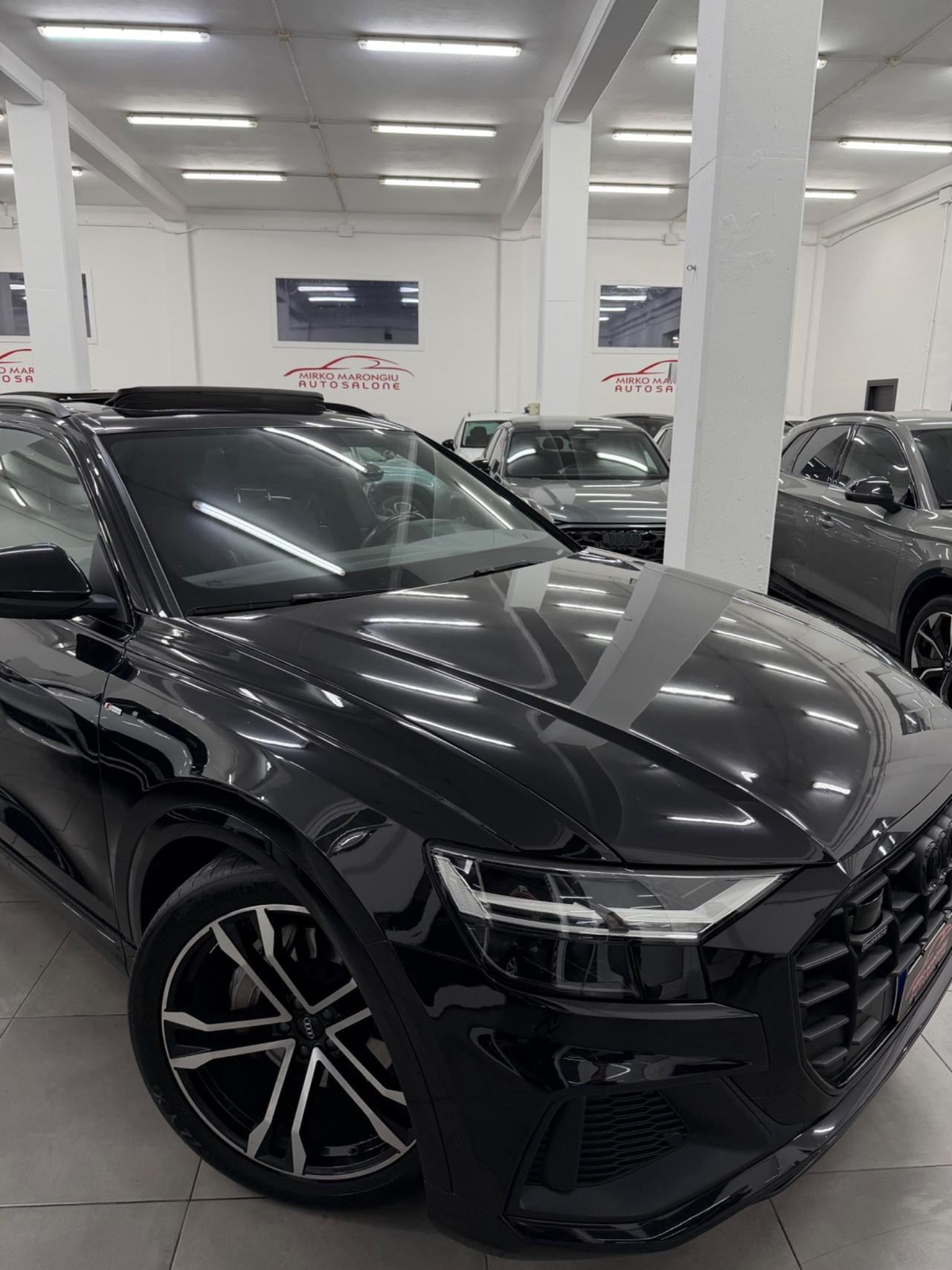 Audi Q8 50 TDI 286 CV quattro S-line FINANZIABILE