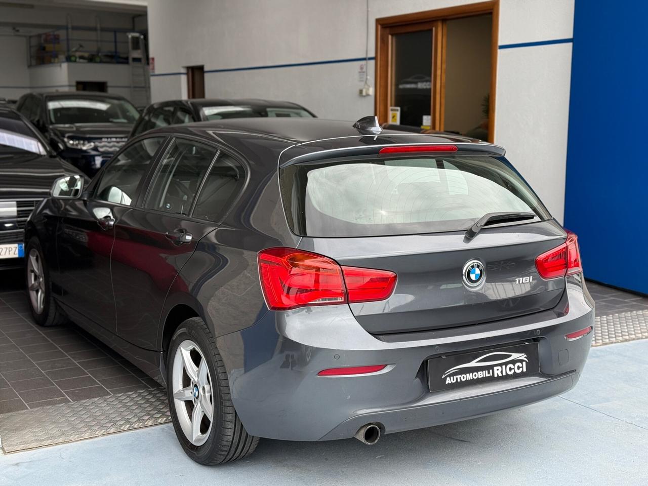 Bmw 118i 5p. Advantage 136cv