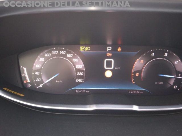PEUGEOT 3008 BlueHDi 130 S&S Allure