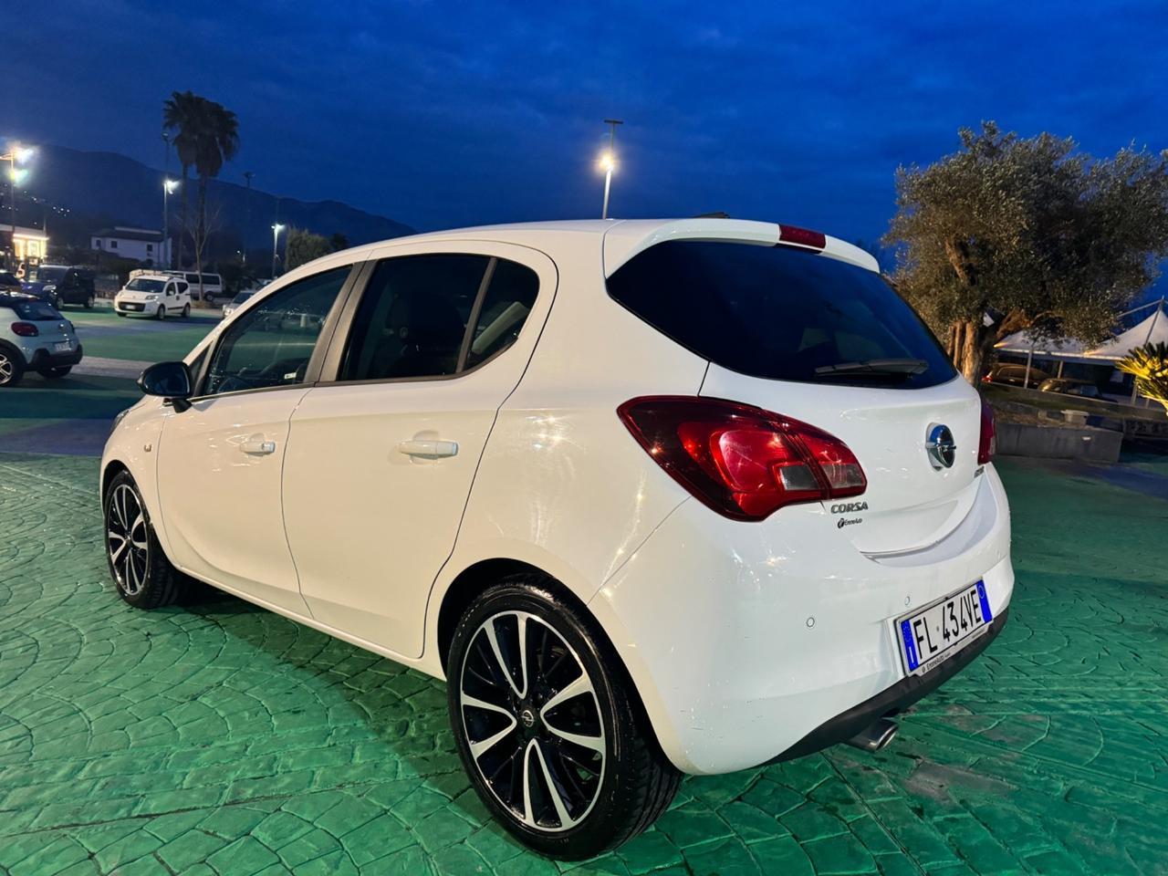 Opel Corsa 1.4 90CV GPL Tech 5 porte Innovation