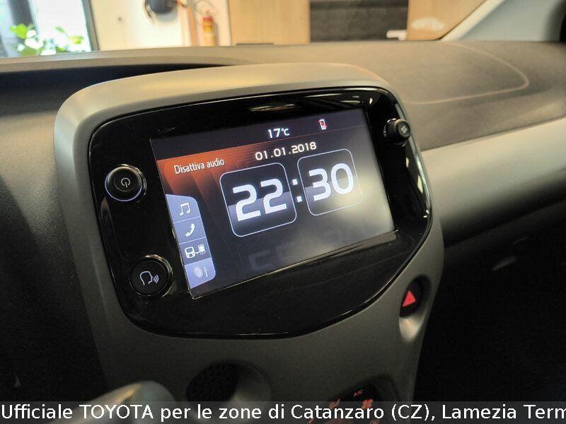 Toyota Aygo Aygo Connect 1.0 VVT-i 72 CV 5 porte x-play MMT