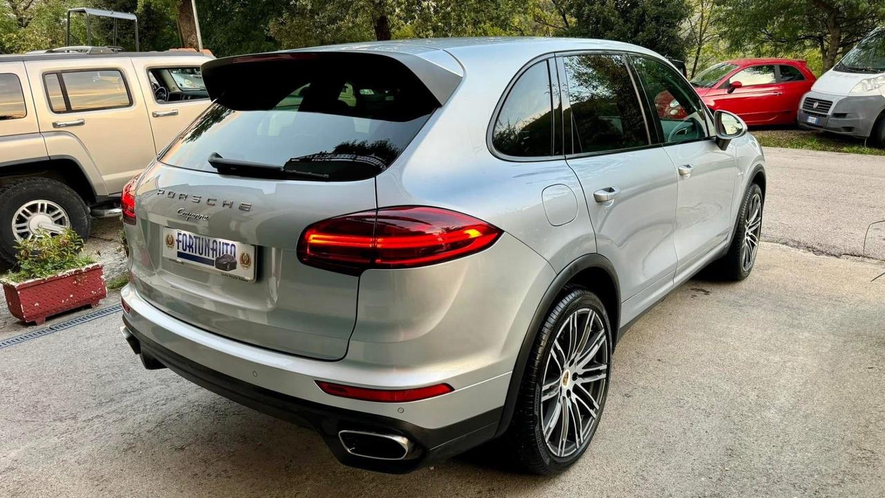 Porsche Cayenne 3.0 Diesel Platinum Edition