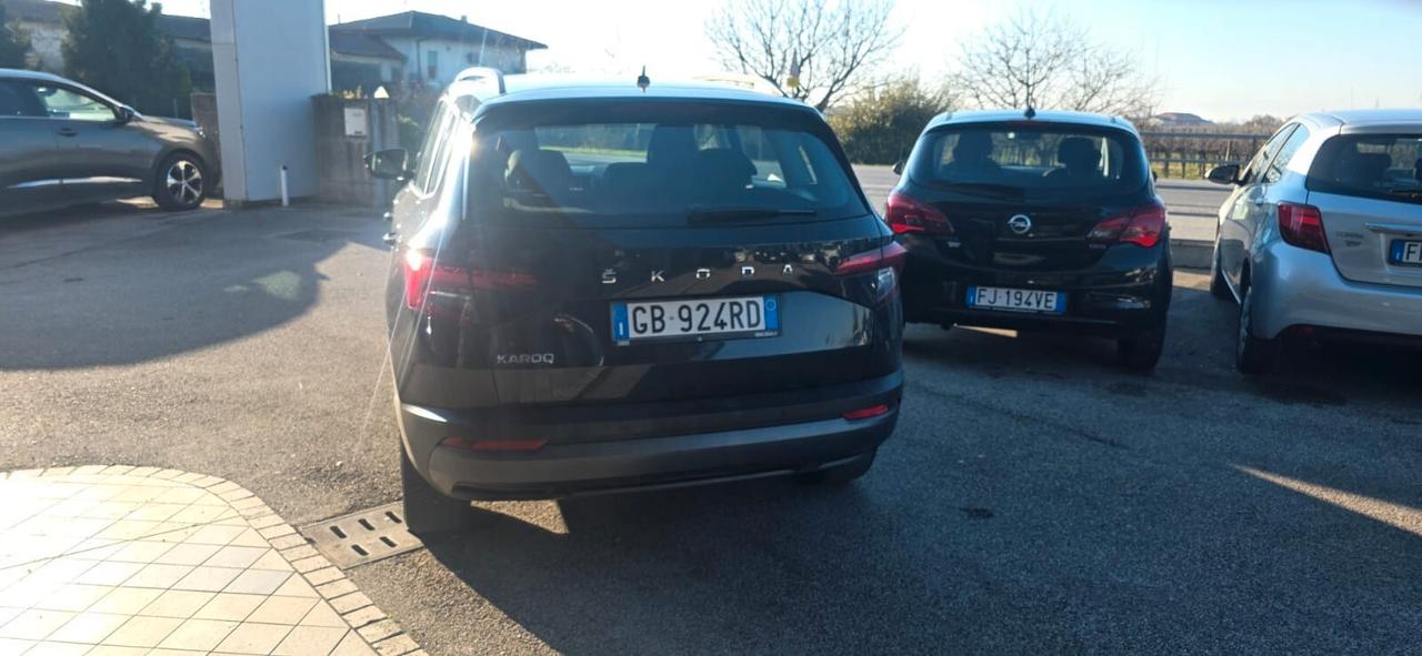 Skoda Karoq 1.6 Diesel Cambio Automatico Neopatentati