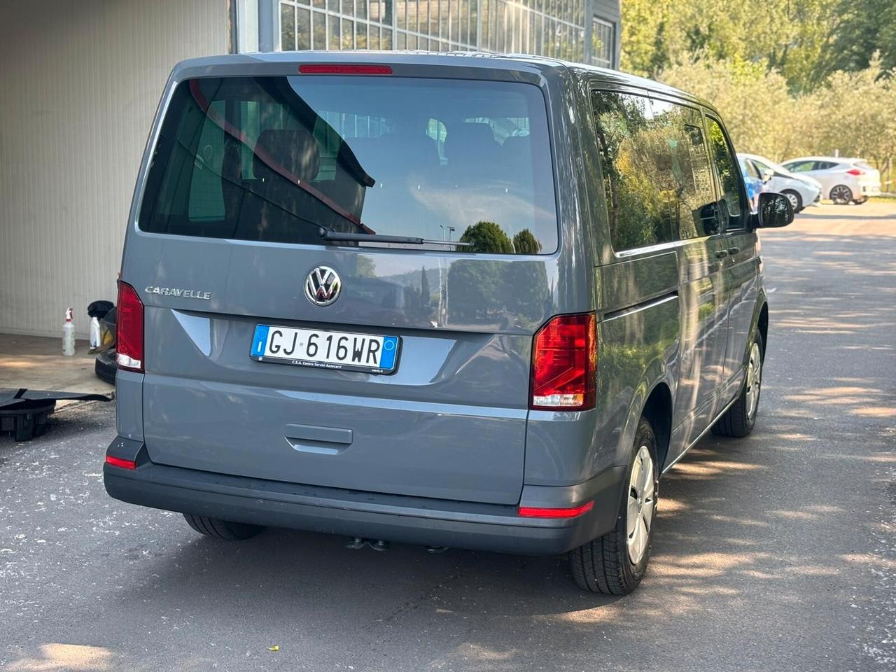Volkswagen Caravelle 2.0 TDI 110CV PC 9 posti