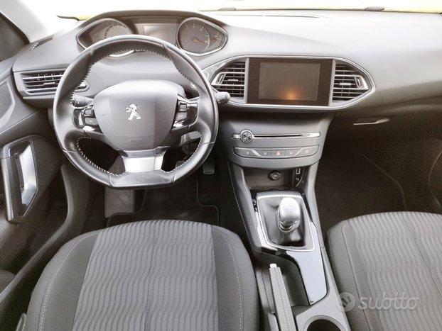 Peugeot 308 SW - 1.6 HDI - Neopatentati