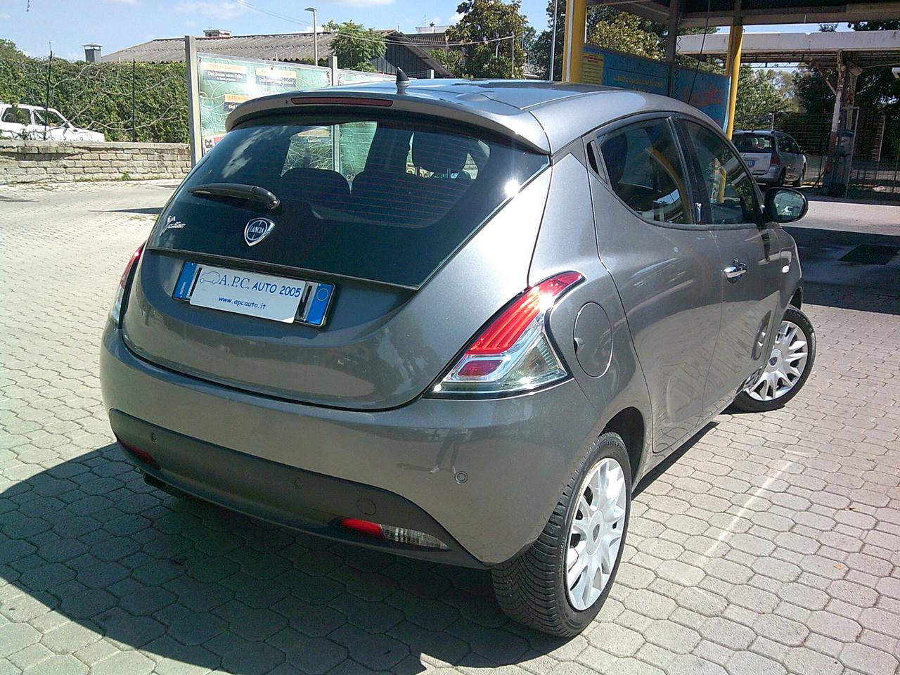 Lancia Ypsilon 1.2 69 CV 5 porte Gold *€uro 6*Ok Neopatentati*