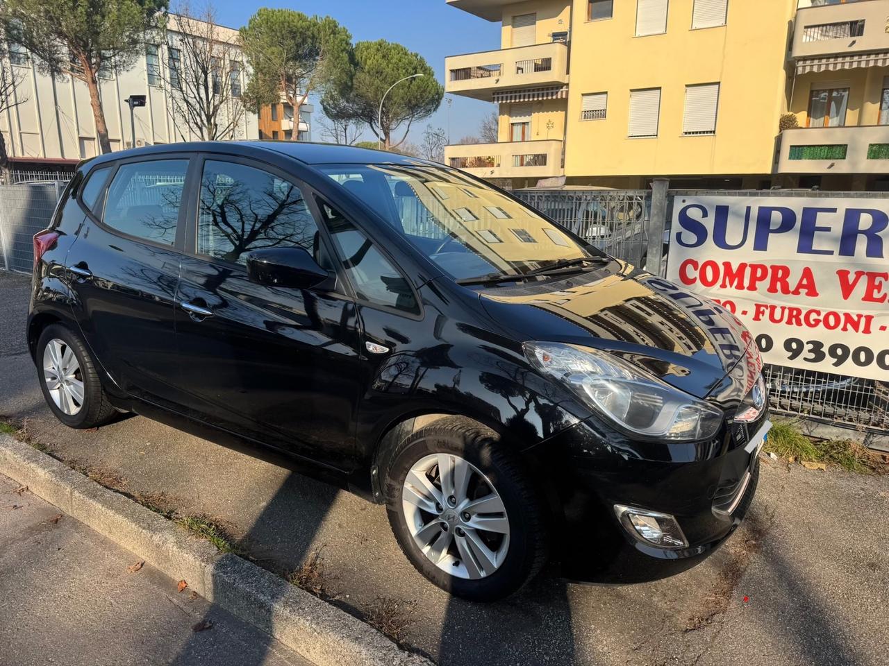 Hyundai iX20 1.4 90 CV neopaten garanzia 12 mesi