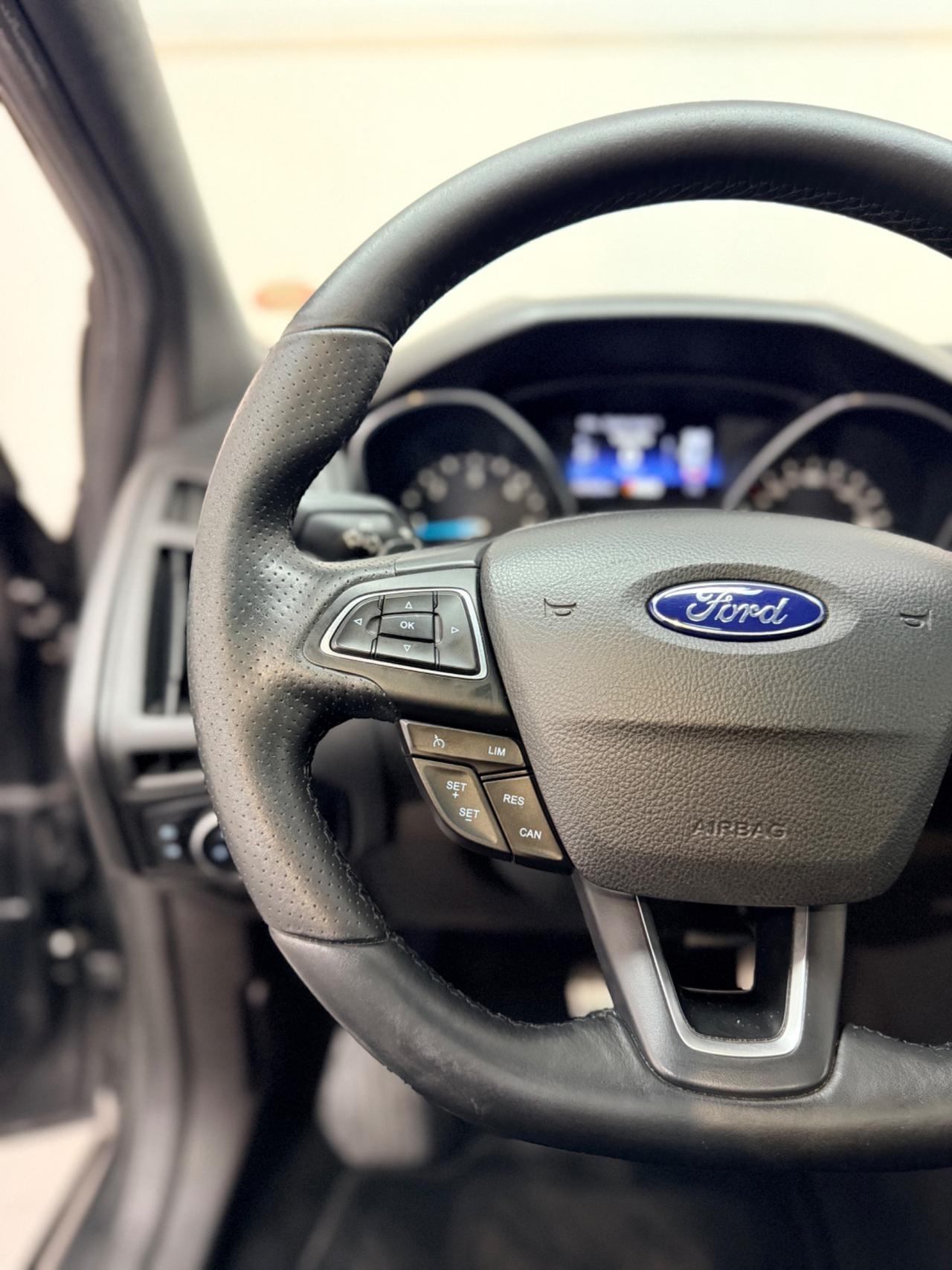 Ford Focus 2.0 TDCi 150 CV Powershift ST Line 12/2016 EURO6B