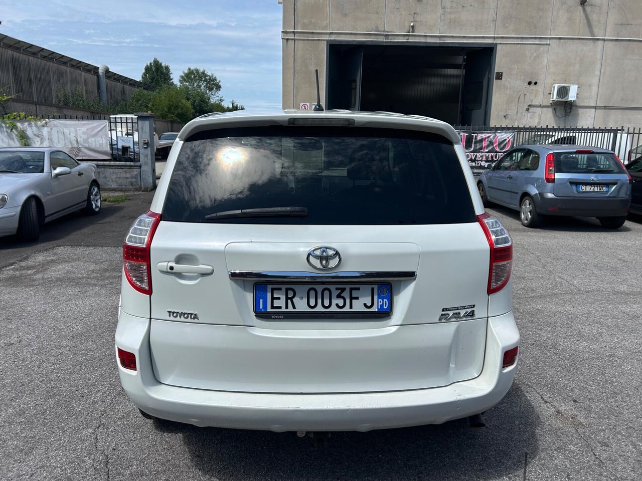 Toyota RAV 4 Style 2.2D 150cv full