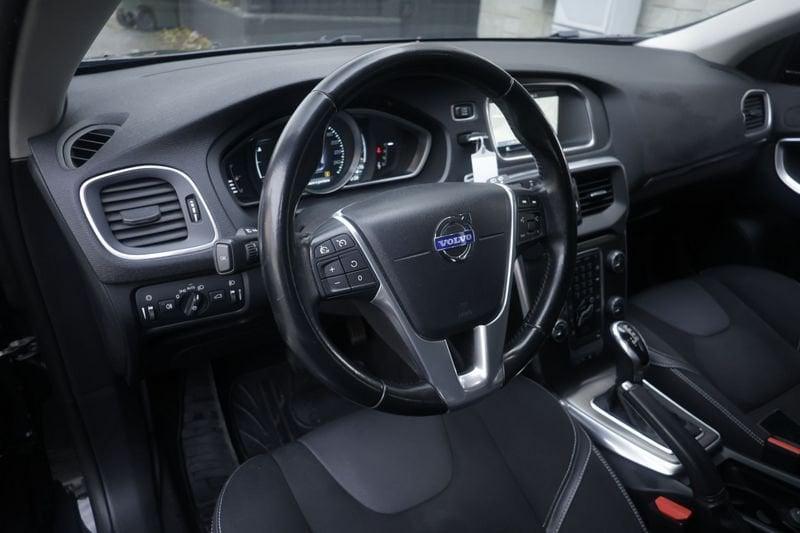 Volvo V40 Volvo V40 D2 1.6 Powershift Momentum Unicoproprietario