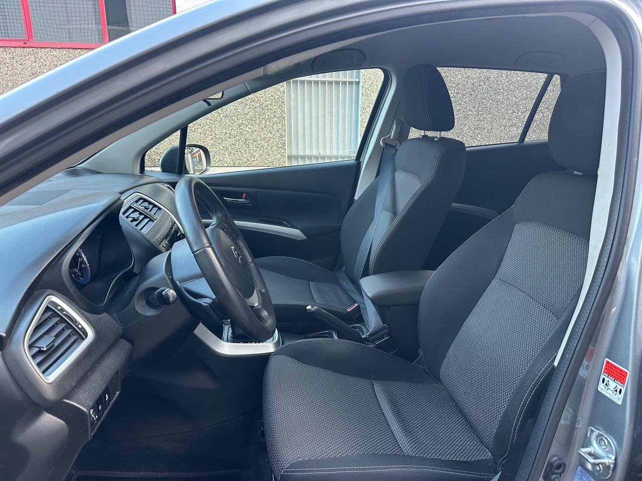 Suzuki SX4 S-Cross 1.6 16V VVT CVT Star View