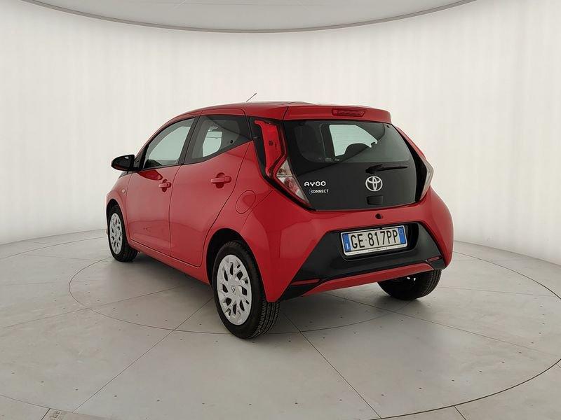 Toyota Aygo Connect 1.0 VVT-i 72 CV 5 porte x-clusiv red pack