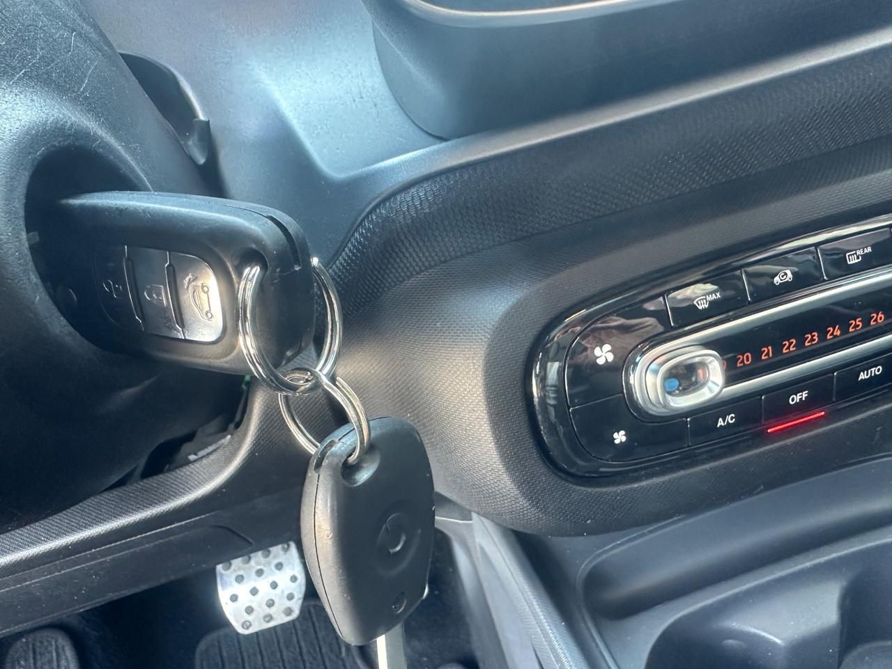 SMART FORFOUR PASSION 90CV AUT/F1/TETTO/NAVI/LED