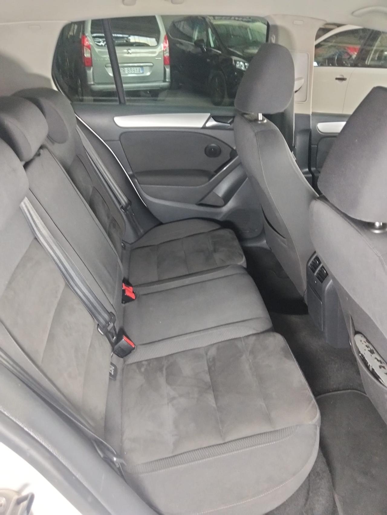 Volkswagen Golf 2.0 TDI 140CV DPF DSG 5p. Highline