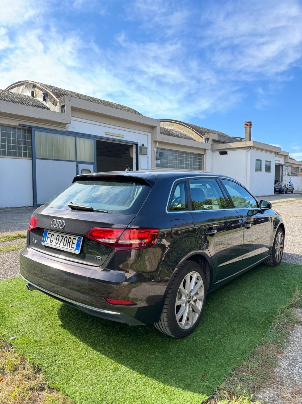 Audi A3 1.6 TDI S tronic Business