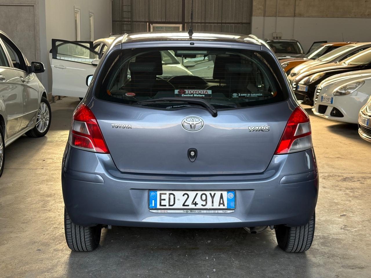 Toyota Yaris 1.0 5 porte Sol GPL