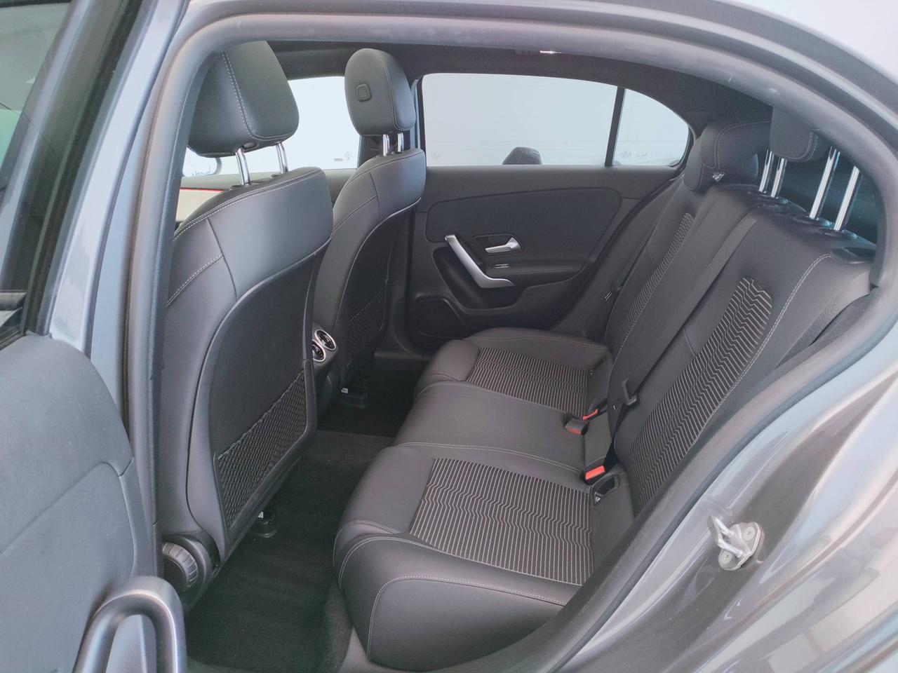 Mercedes-Benz Classe A - W177 2018 - A 180 d Sport auto