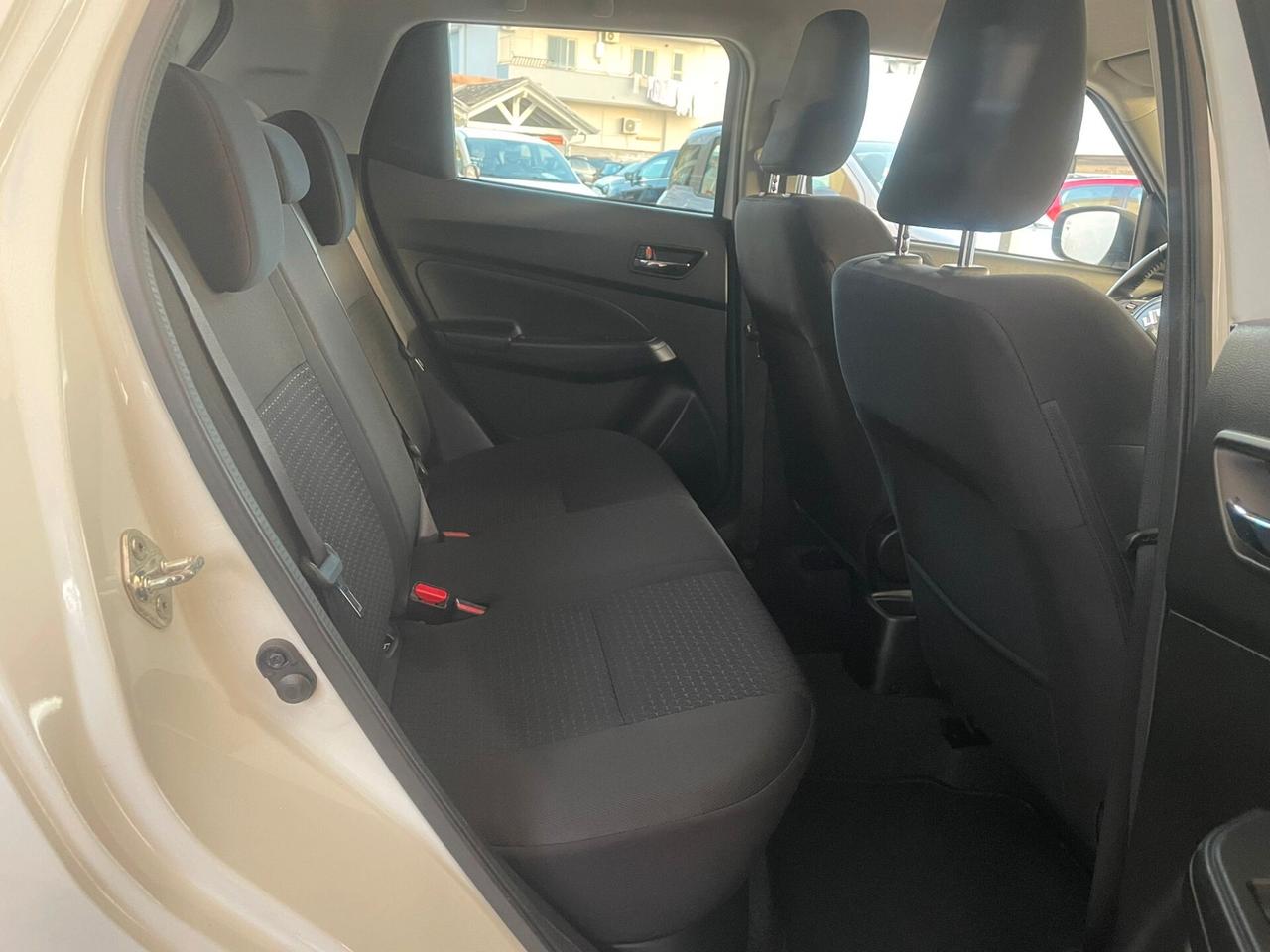 Suzuki Swift 1.2 Hybrid 4WD AllGrip Top