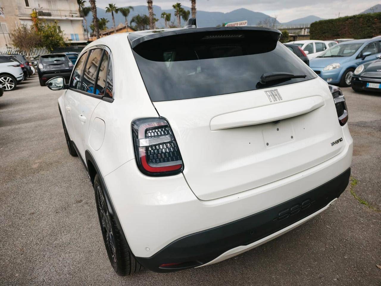 Fiat 600 Hybrid 110 CV DCT MHEV La Prima