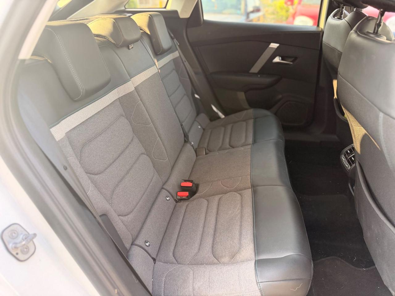 Citroen C4 Shine 1.5 Blue HDi 110 #11464