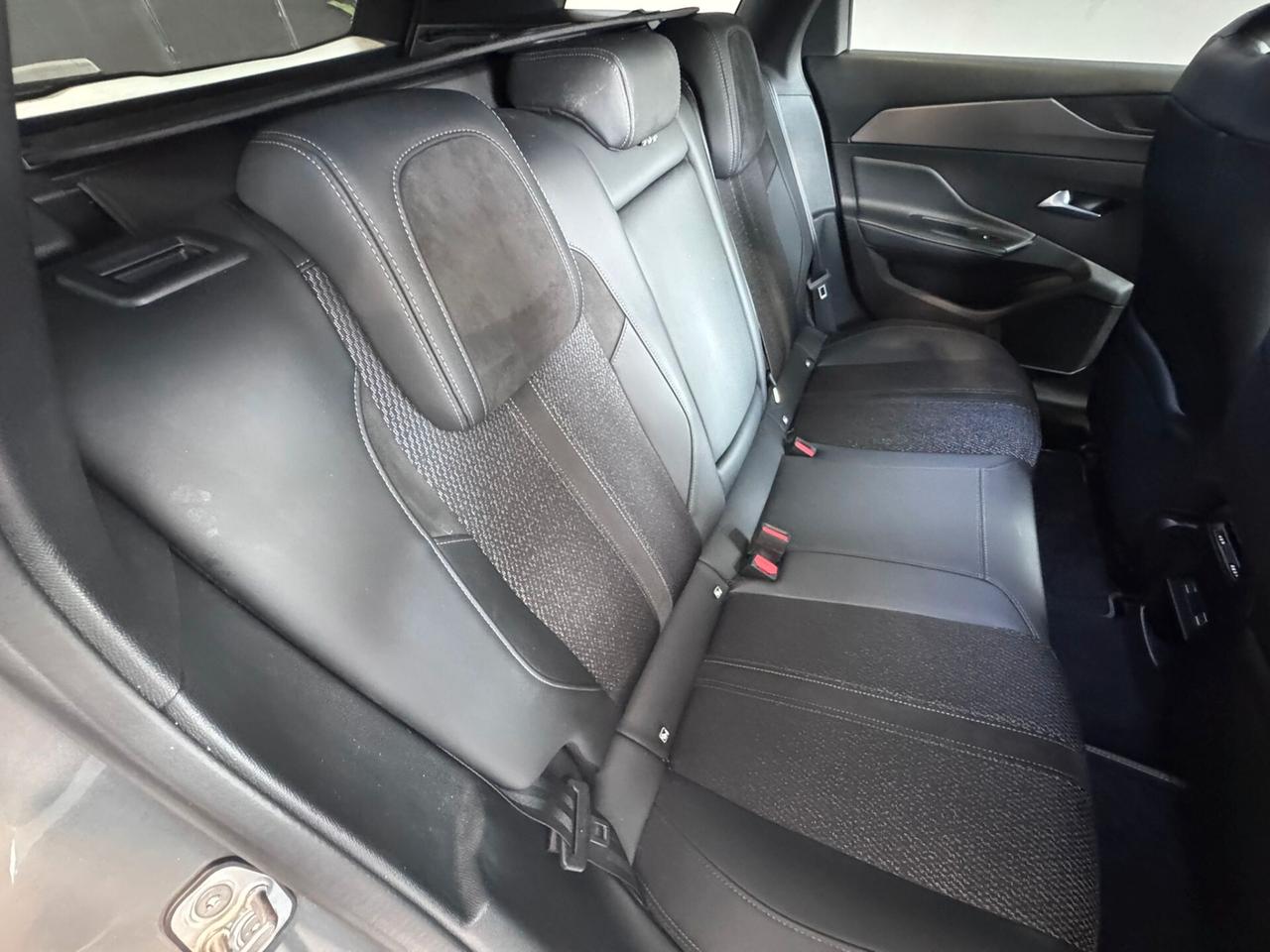 Peugeot 308 BlueHDi 130 S&S EAT8 SW GT