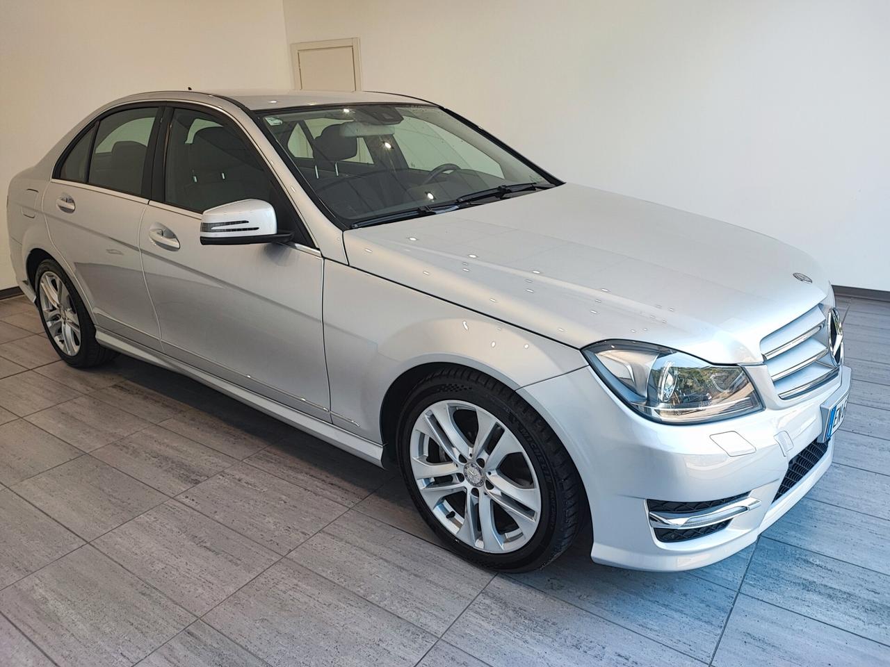 Mercedes-benz C 180 BlueEFFICIENCY Avantgarde IMPECCABILE