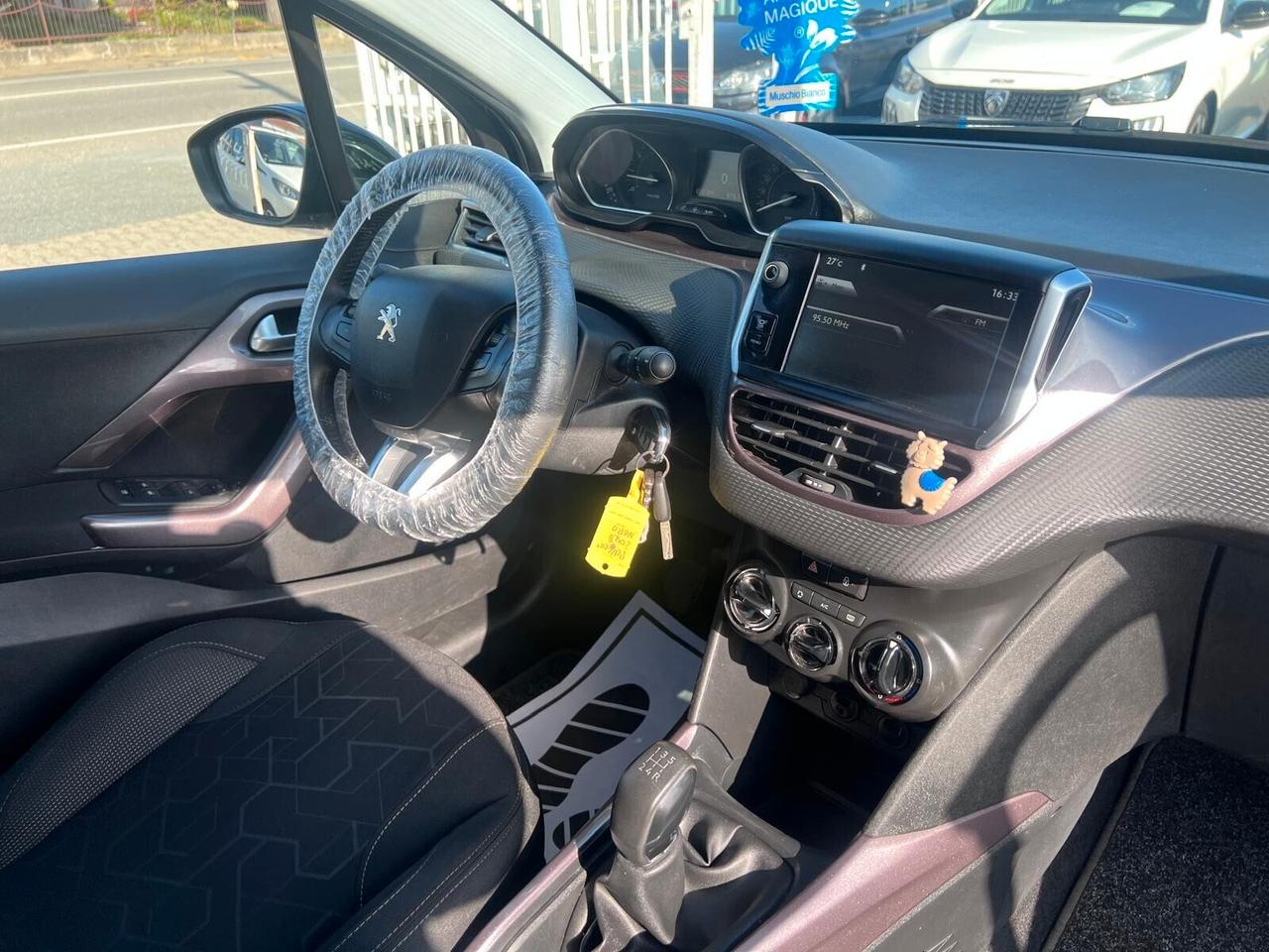 Peugeot 2008 1.2 VTi 82CV Allure