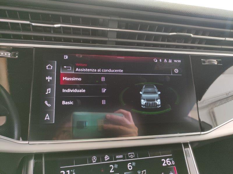 AUDI Q8 - Q8 55 TFSI quattro tiptronic Sport