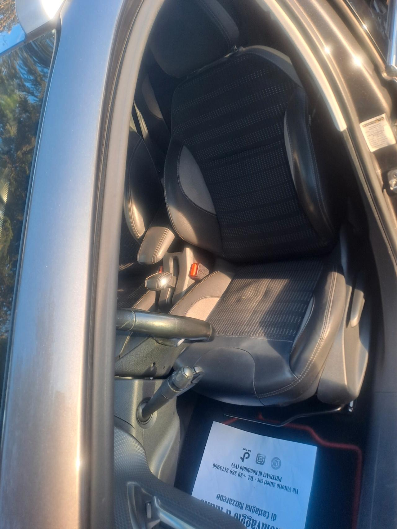 Peugeot 2008 BlueHDi 120 S&S Black Matt