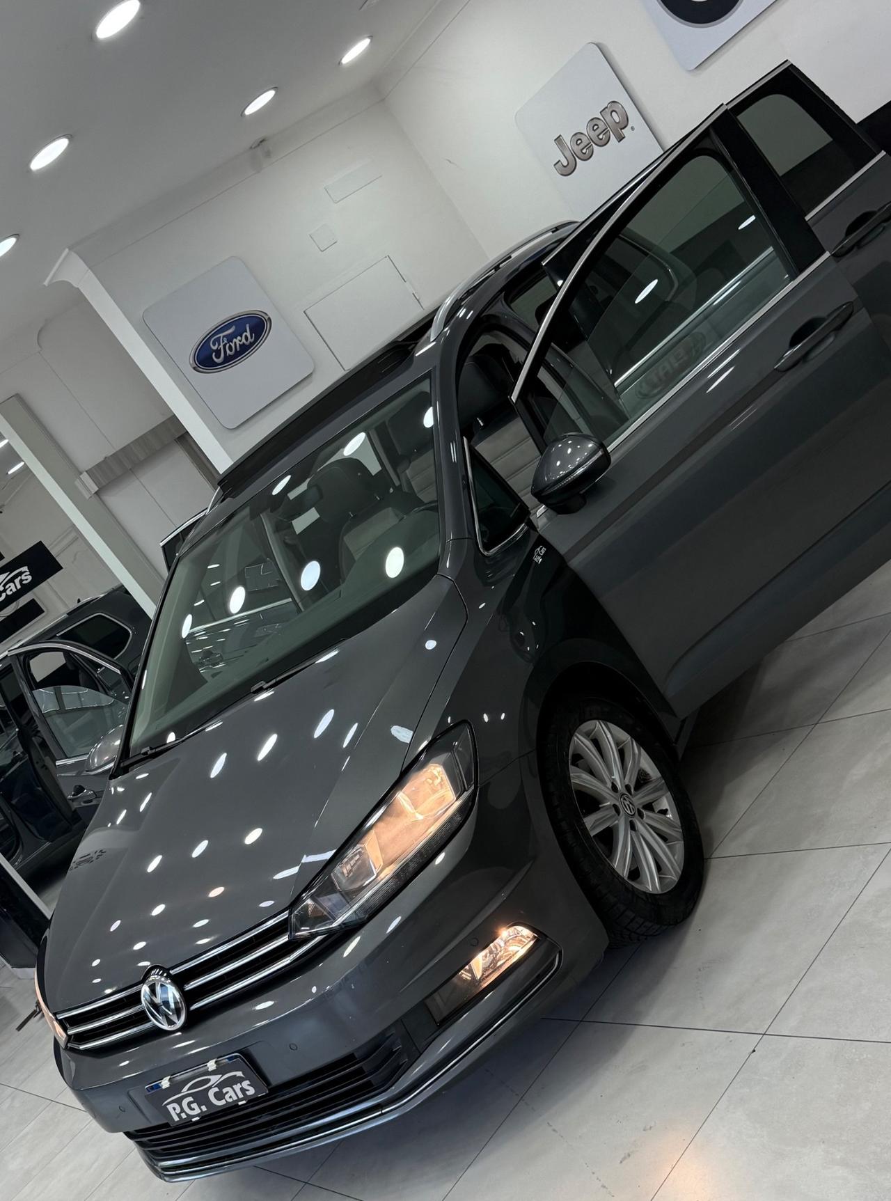 Volkswagen Touran 2.0 TDI 150 CV SCR DSG Executive BlueMotion Tech.