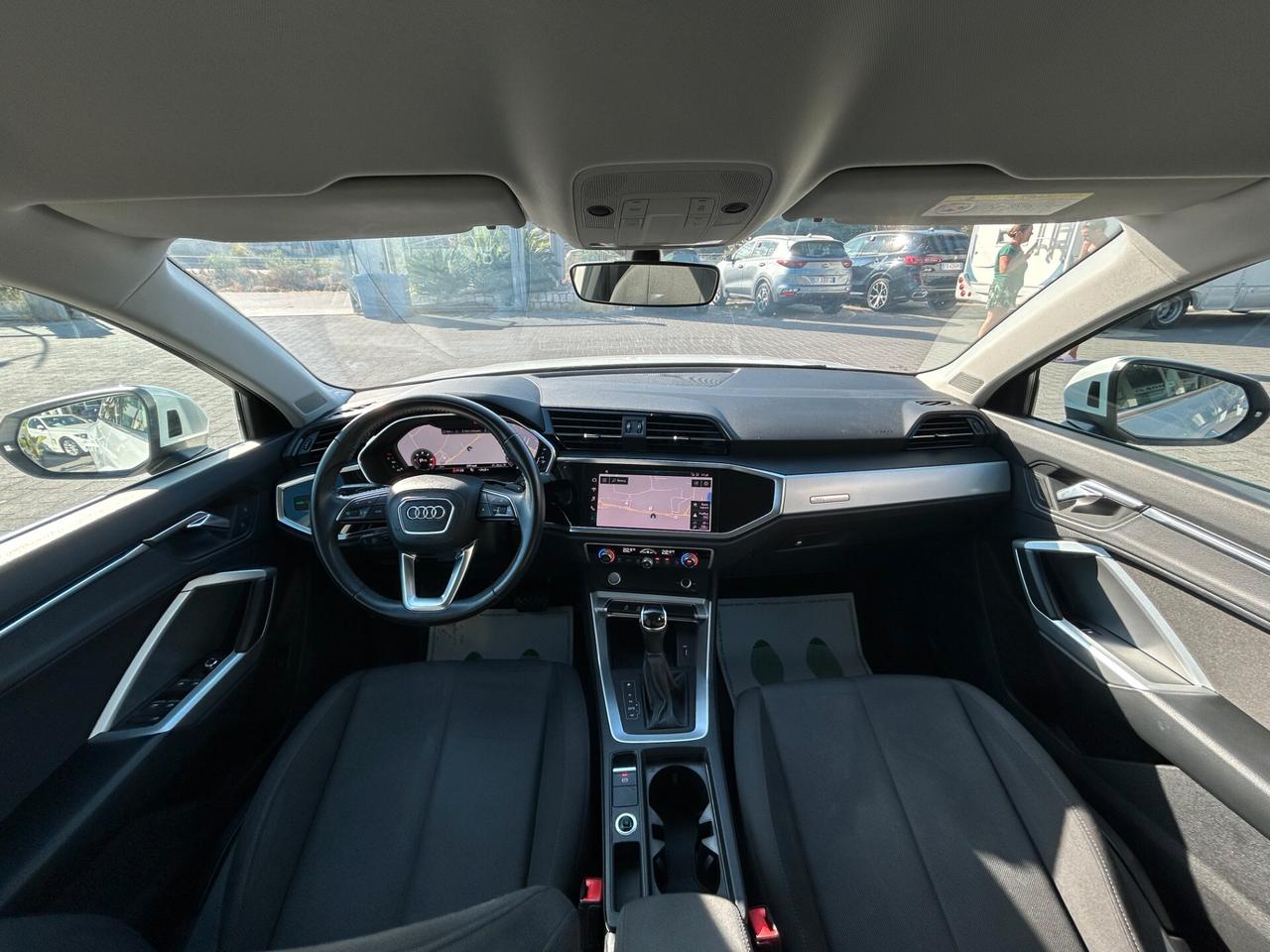 Audi Q3 35 2.0 tdi Business Advanced s-tronic