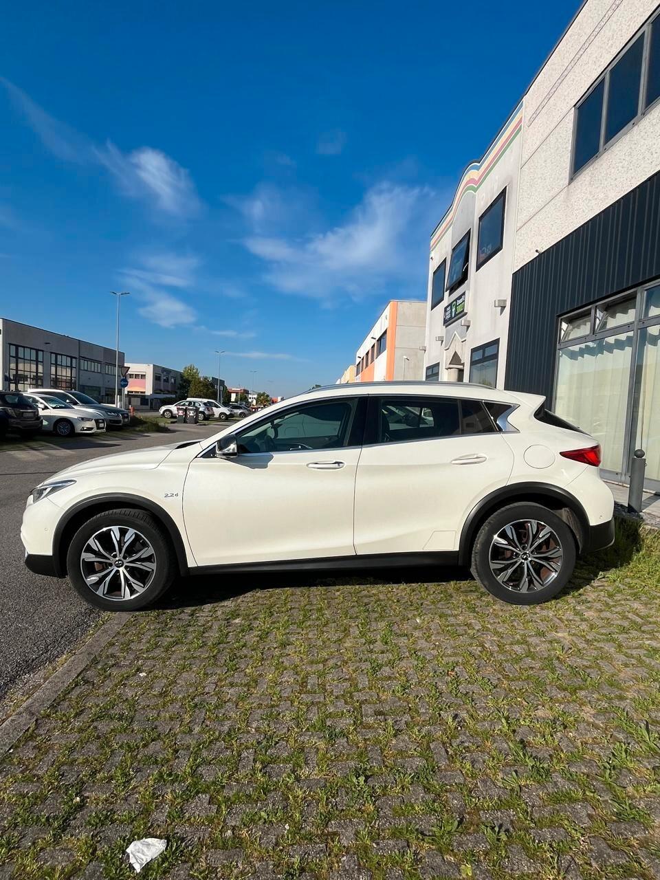 Infiniti QX30 2.2 diesel DCT AWD Premium Tech