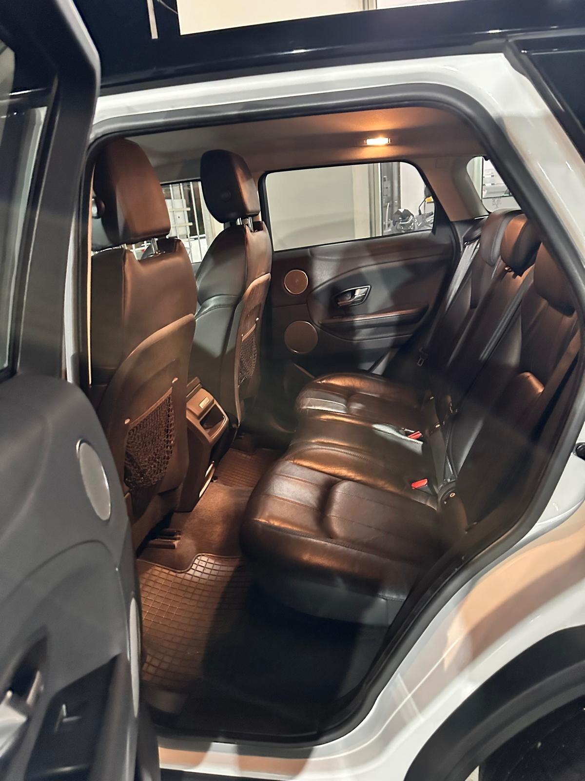 Land Rover Range Evoque 2.0 TD4 180 CV 5p. SE Dynamic