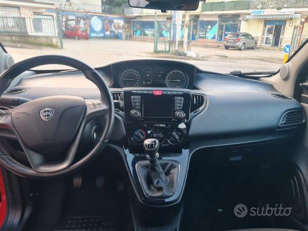 Lancia Ypsilon 1.2 69 CV 5 porte GPL Ecochic Gold