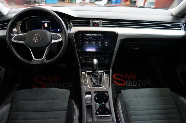 VOLKSWAGEN Passat Variant 2.0 TDI SCR EVO DSG Executive Certificata