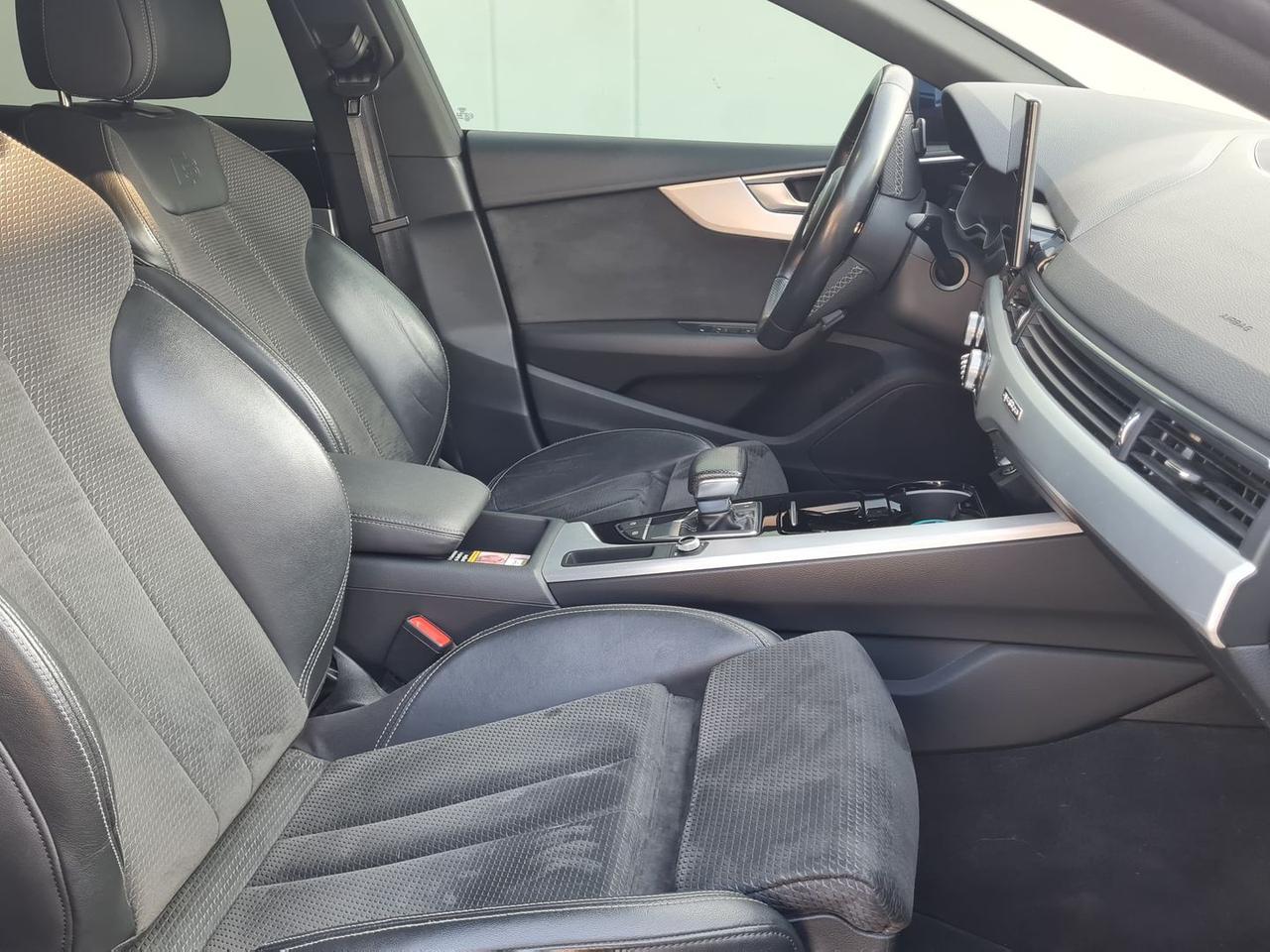 Audi A5 3.0 45 TDI Sport Attitude #9638