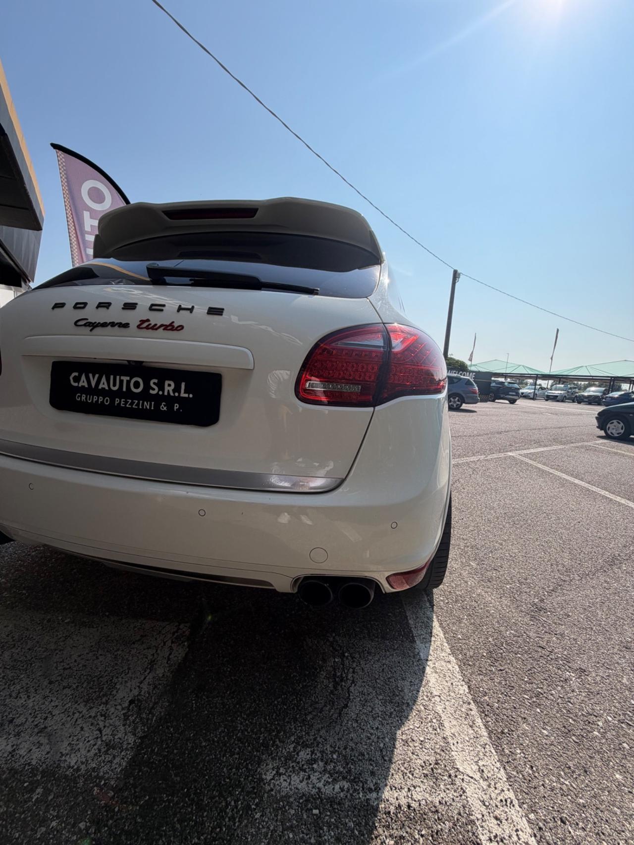 Porsche Cayenne 4.8 Turbo noleggio subentro