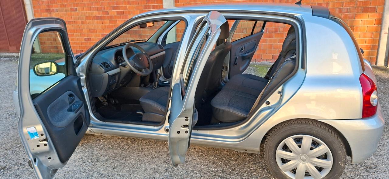RENAULT CLIO 1.2 5 PORTE X NEOPATENTATI KM 120000