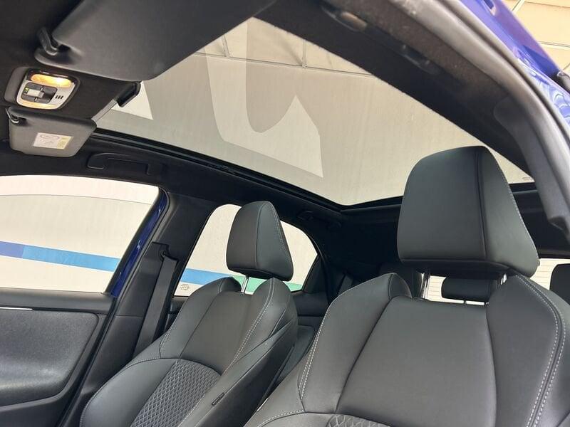 Toyota Yaris 1.5h Lounge