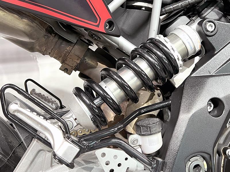 Aprilia Dorsoduro 750